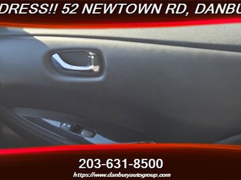 Used 2018 Nissan Leaf SV w/ SV Technology Package image 10