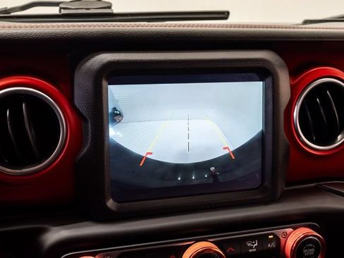 Used 2018 Jeep Wrangler Unlimited Rubicon AWD/4WD image 14