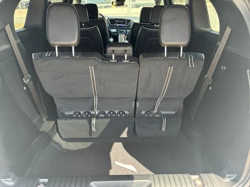 New 2027 Chrysler Pacifica Limited AWD/4WD image 5