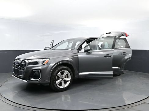 Used 2025 Audi Q7 2.0T Premium AWD/4WD image 26