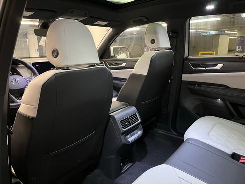 New 2026 Volkswagen Atlas Cross Sport SEL Premium R-Line AWD/4WD image 23