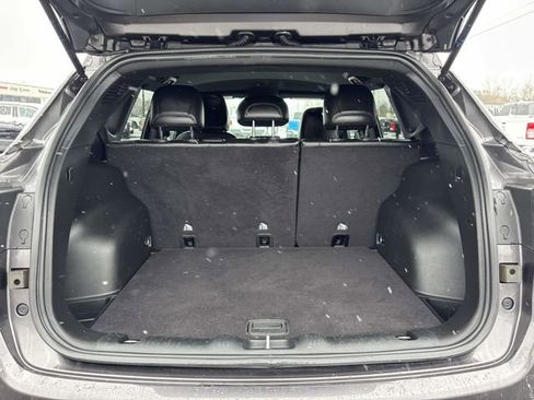 Used 2024 Jeep Compass Latitude image 33