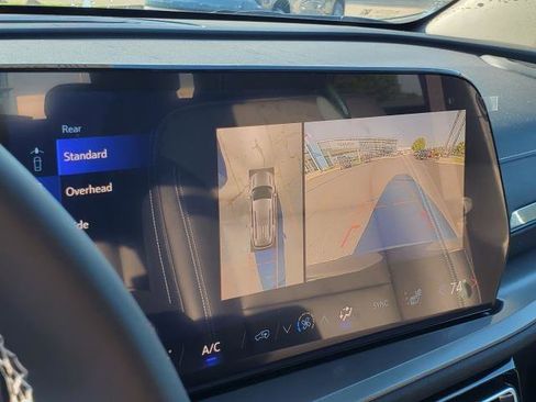 New 2026 Chevrolet Traverse LT image 18