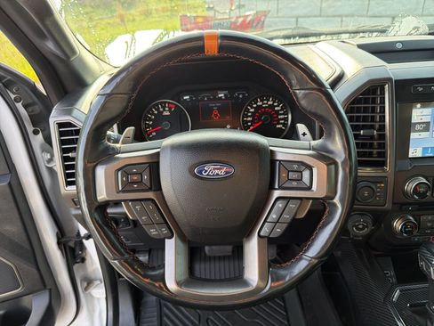Used 2018 Ford F150 Raptor w/ Equipment Group 802A Luxury AWD/4WD image 17