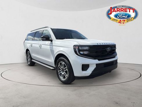 New 2026 Ford Expedition Max Active RWD image 1