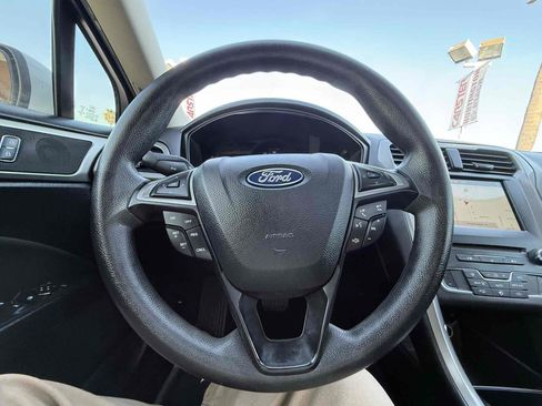 Used 2018 Ford Fusion SE w/ Fusion SE Technology Package FWD image 86