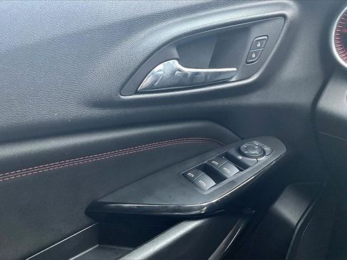 Used 2024 Chevrolet Trax RS w/ Driver Confidence Package image 36