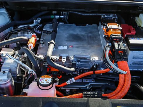 New 2026 Subaru Solterra Premium image 12