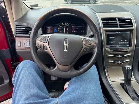 Used 2014 Lincoln MKX AWD w/ Equipment Group 102A image 14