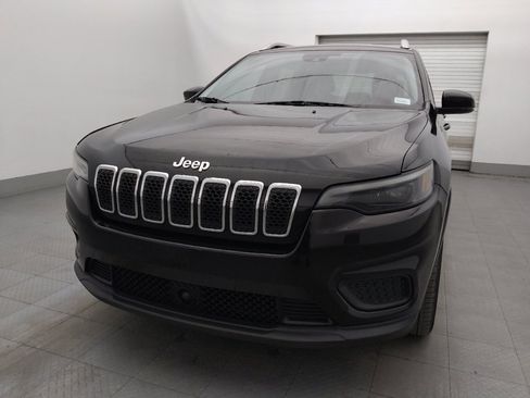 Used 2021 Jeep Cherokee Latitude w/ Mopar Interior Package FWD image 15
