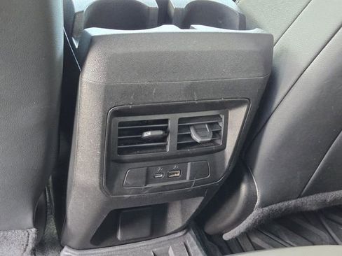 Used 2025 Chevrolet Colorado ZR2 w/ Technology Package AWD/4WD image 39