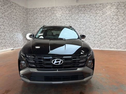 Used 2025 Hyundai Tucson SEL FWD image 2