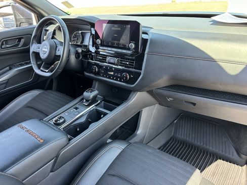 Certified 2025 Nissan Pathfinder Rock Creek AWD/4WD image 13