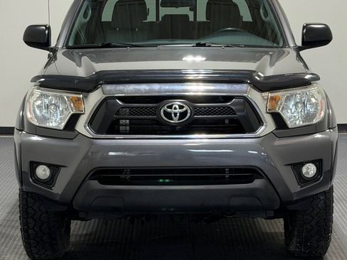 Used 2014 Toyota Tacoma 4x4 Double Cab w/ SR5 Package image 3