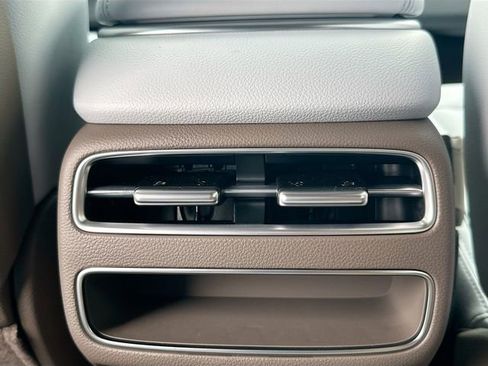 Certified 2026 Genesis GV70 2.5T Advanced image 18