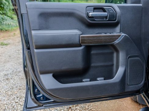 Used 2019 Chevrolet Silverado 1500 LT w/ Texas Edition RWD image 26
