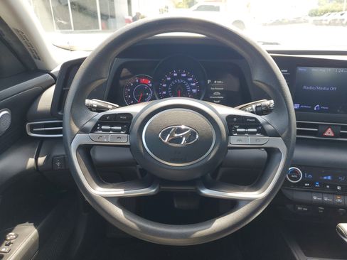 Used 2023 Hyundai Elantra SEL FWD image 25