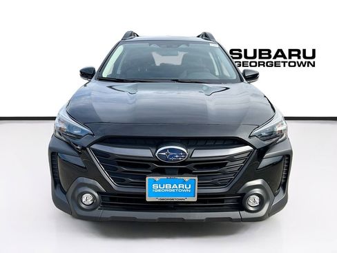 Used 2023 Subaru Outback Premium AWD/4WD image 2