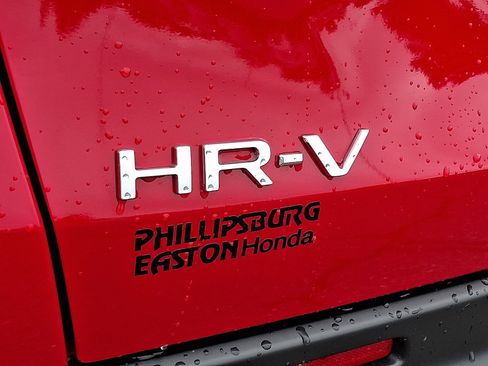 Used 2025 Honda HR-V Sport image 31