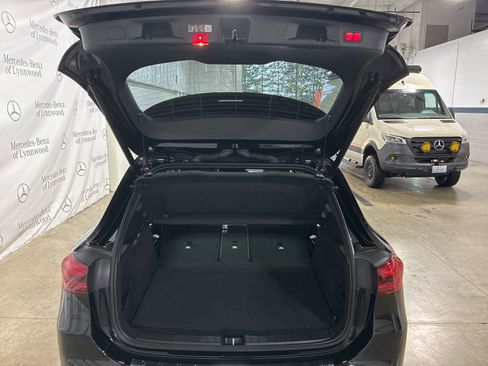 Used 2025 Mercedes-Benz GLA 250 4MATIC image 23