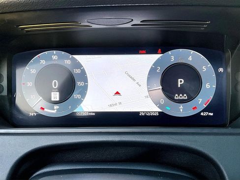 Used 2025 Land Rover Range Rover Velar Dynamic SE image 13