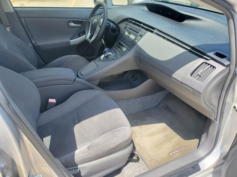 Used 2011 Toyota Prius Two FWD image 5