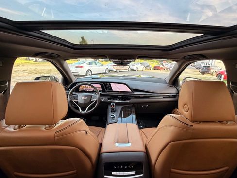 Used 2021 Cadillac Escalade Sport w/ LPO, ONYX Package AWD/4WD image 44