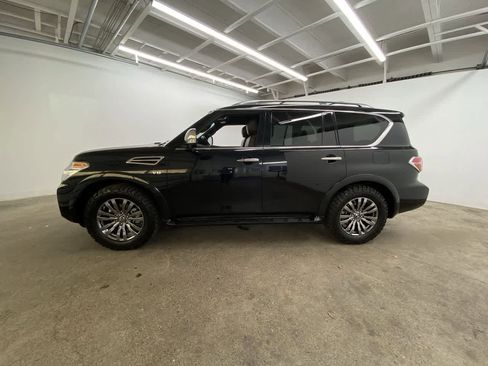 Used 2019 Nissan Armada Platinum w/ Captain's Chairs Package AWD/4WD image 3