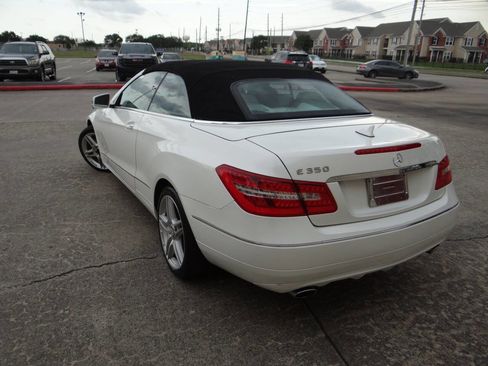 Used 2011 Mercedes-Benz E 350 Cabriolet w/ Premium 1 Pkg image 39