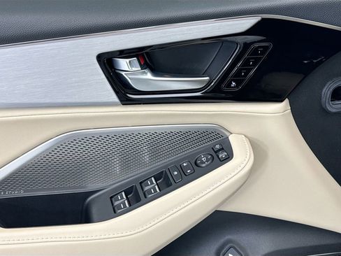 Used 2024 Acura MDX SH-AWD w/ Technology Package image 22