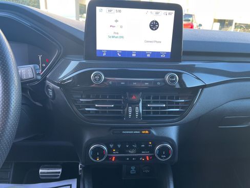 Used 2023 Ford Escape ST-Line Select image 26