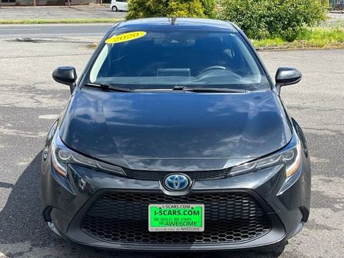 Used 2020 Toyota Corolla LE FWD image 2