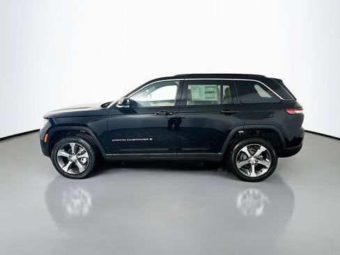 New 2025 Jeep Grand Cherokee Limited image 4