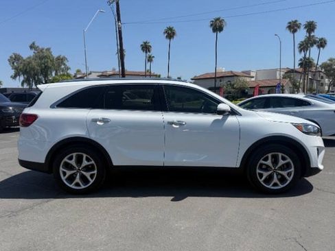 Used 2019 Kia Sorento EX FWD image 2