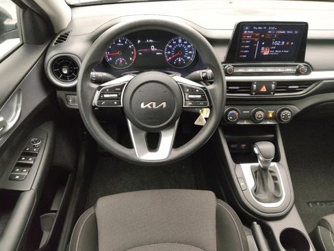 Used 2024 Kia Forte LXS image 22