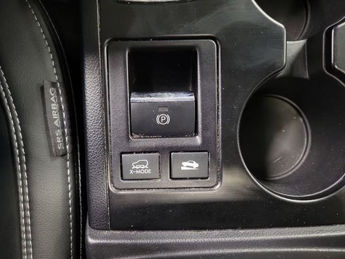 Used 2018 Subaru Outback 2.5i Limited image 17