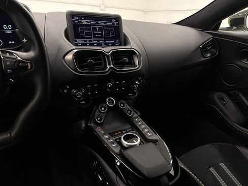 Used 2022 Aston Martin V8 Vantage image 68