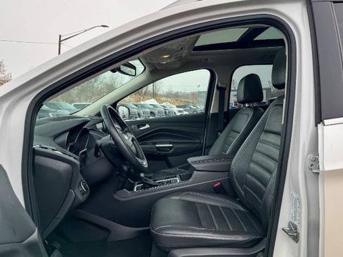 Certified 2017 Ford Escape Titanium image 24