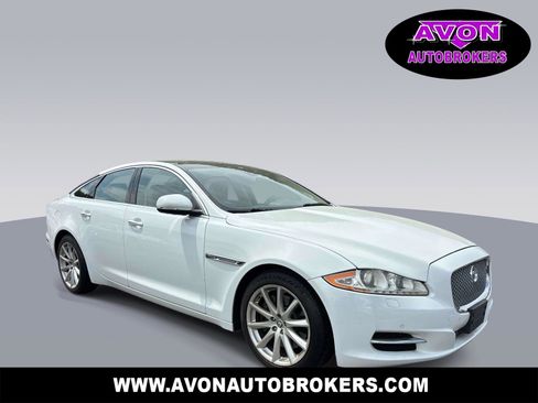 Used 2013 Jaguar XJ AWD image 1