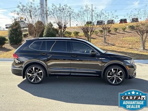 Used 2022 Volkswagen Tiguan SEL R-Line image 7