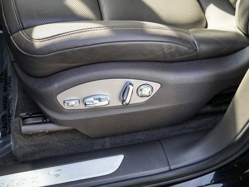 Used 2022 Porsche Macan S AWD/4WD image 21