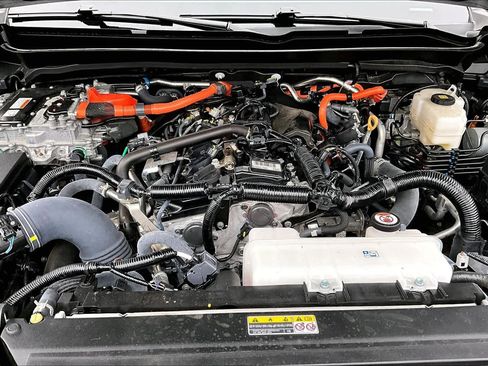 Used 2024 Toyota Tacoma TRD Off-Road w/ TRD Off Road Premium Package image 29