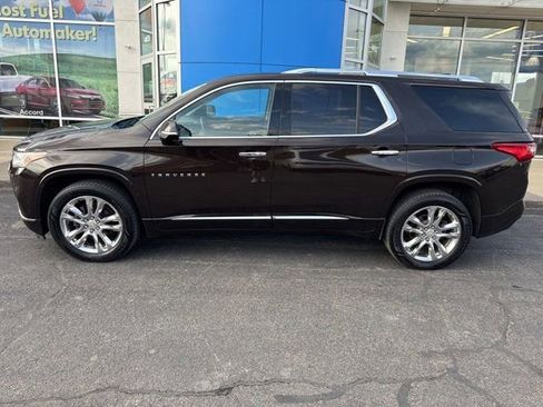 Used 2018 Chevrolet Traverse High Country AWD/4WD image 2