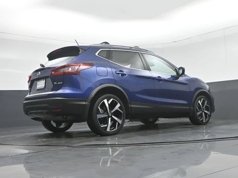Used 2022 Nissan Rogue Sport SL AWD/4WD image 54