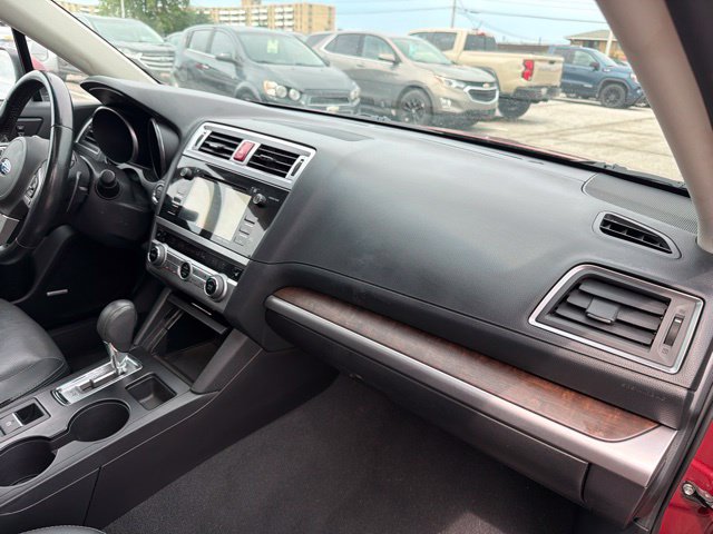Used 2016 Subaru Outback 2.5i Limited AWD/4WD image 24