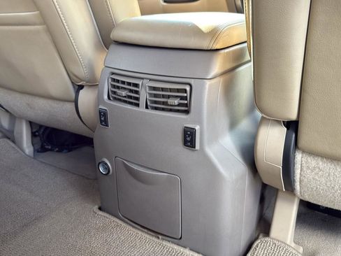 Used 2015 Nissan Armada Platinum image 27