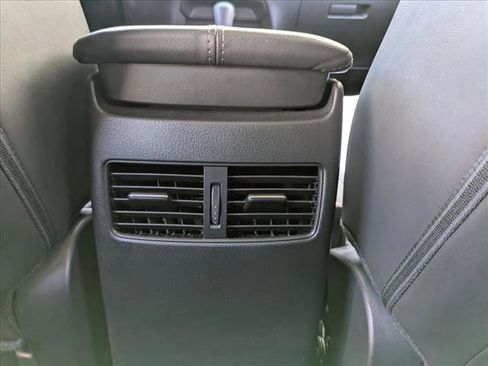 Used 2022 MAZDA CX-30 AWD 2.5 S w/ Preferred Package image 18