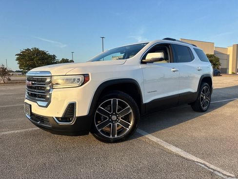 Used 2021 GMC Acadia SLT w/ Technology Package FWD image 1