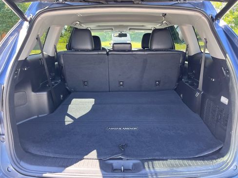 Used 2016 Toyota Highlander XLE AWD/4WD image 12