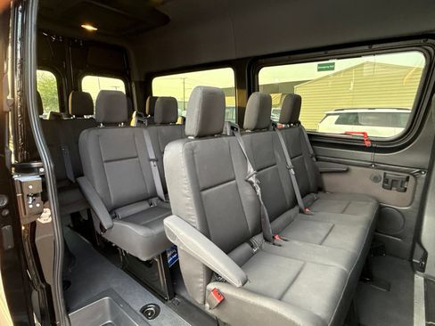 Used 2025 Mercedes-Benz Sprinter 2500 image 14
